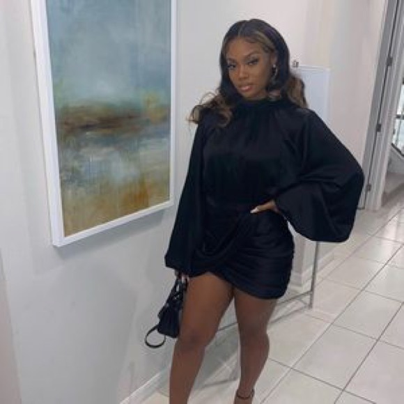 House of CB ‘Khristen’ Black Satin Blouson Dress NWOT - Picture 9 of 14